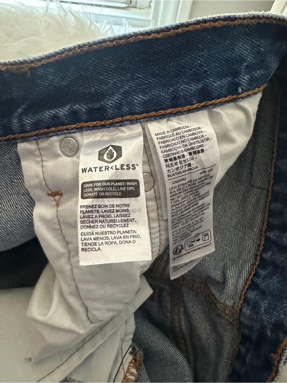 Premium Levi’s Denim Cutoff Shorts - Distressed Blue - Picture 10 of 10